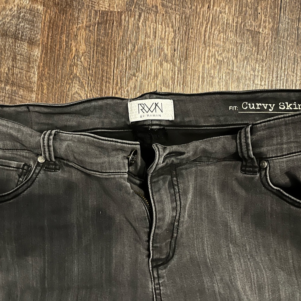 RWN by Raman black jeans. Curvy Skinny size 18